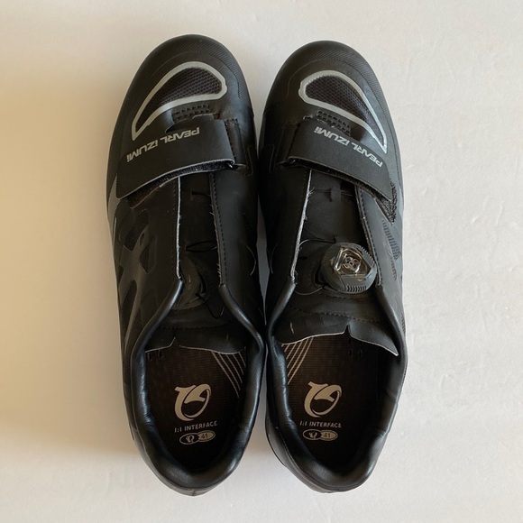 Pearl Izumi Shoes - Pearl Izumi cycling shoes Sz 41 womens